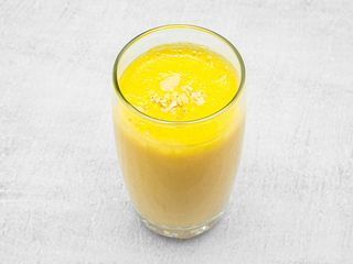 Mango lassi