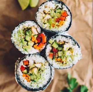 Chicken Katsu Kimbap (08 pieces)