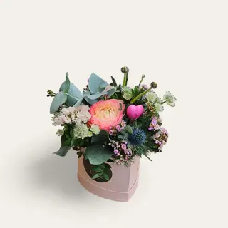 Beżowy Flowerbox w Kształcie Serca