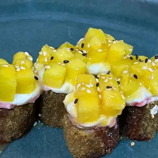 S7 MAKI SALMAO FRITO COM  MANGA 