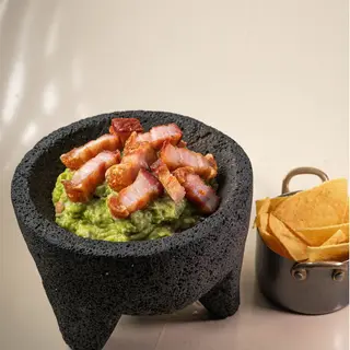 Guacamole con Torreznos