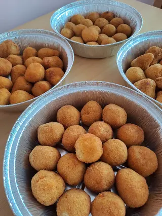 5 coxinhas mini de frango artesanal 