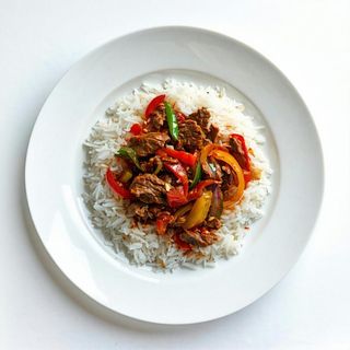 Ropa vieja de res