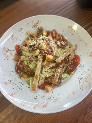 Caesar salata