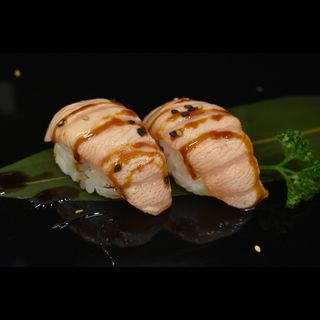Nigiri sake flambè-60