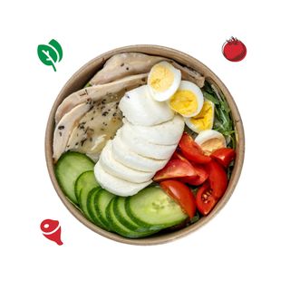 *Салат з куркою та медово-гірчичним соусом