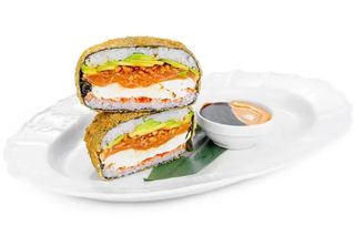 Sushi Burger z łososiem **
