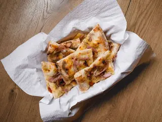 Ск’ячата з в’яленими помідорами (230g)