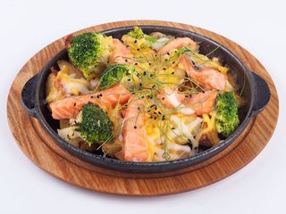 Сковорідка з лососем (350g)