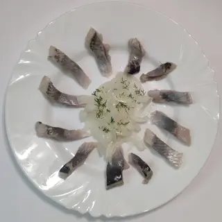 Оселедець з цибулею (180г)