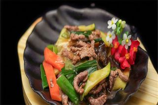 E28. Vitello saltato alla piastra