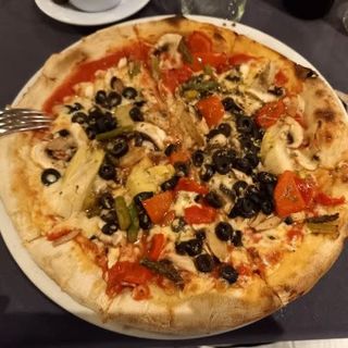 Pizza Cuatro Estaciones