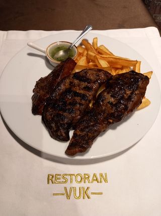 Teleća džigerica na žaru porcija 500 gr