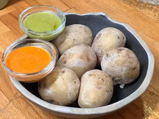 Papas Arrugadas Con Mojos