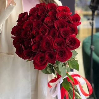 35 імпортних троянд