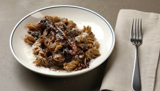 ფუზილონე ტრუფელით