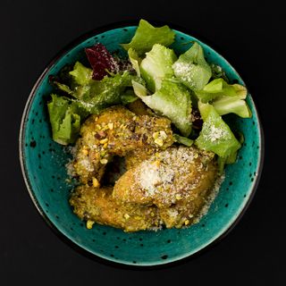 Курячі крильця з соусом песто