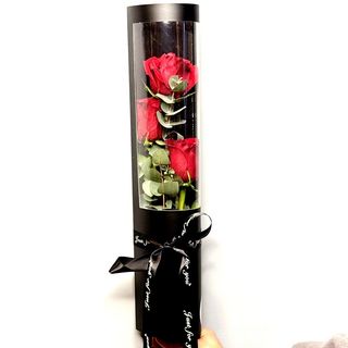 Flacăra Iubirii într-un Cilindru de Vis