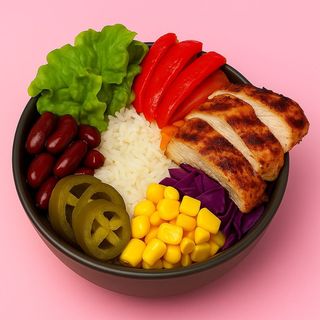 ბოული ბოსტნეულით და ქათმის ხორცით