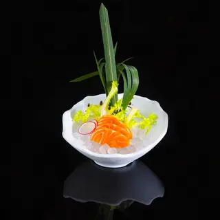 350.  Sashimi Salmón (5 Uds.)