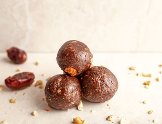 Almond and Date Energy Balls