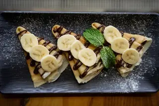 Блины с бананом и шоколадом