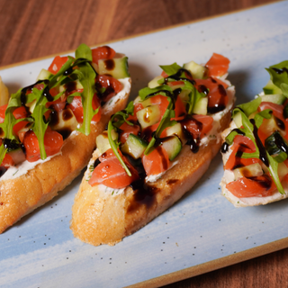 Брускети з лососем 3 шт.