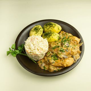 Polędwiczki drobiowe w sosie grzybowo-śmietanowym