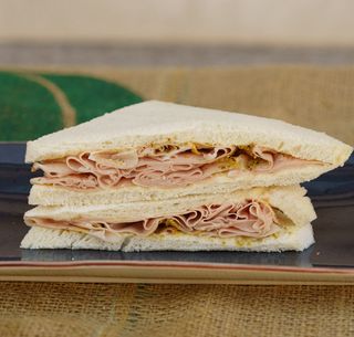 Mortadella și fistic