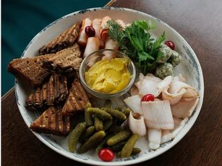 Асорті сала (300g)