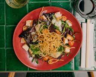 Salada de Frango Crocante sem massa frita