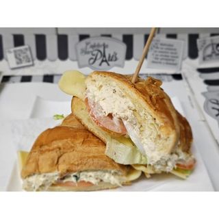 Croissant Pollo pasta