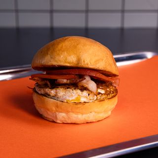 საუზმე ინდაურით