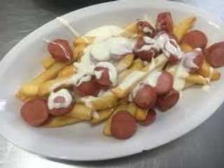 Patate con würstel e formaggio