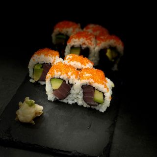19. Tonno avocado roll 8 pezzi