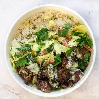 Beef shawrma kebab bowl+bebida+fries (menu deal)