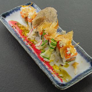 URAMAKI SAKE CON SCAGLIE DI BONITO - 8pezzi