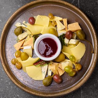 Сет до вина (250/20г)