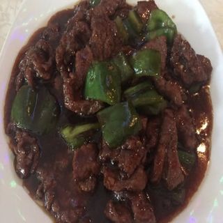 33 Ternera con pimiento 