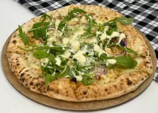 Pizza Pollo Cesar (33 სმ) 