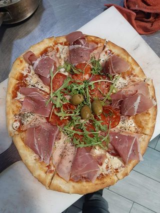 Domaćinska pizza 34 cm