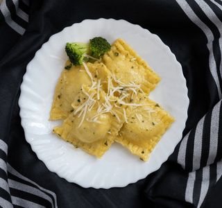 Tortelloni mantequilla de salvia