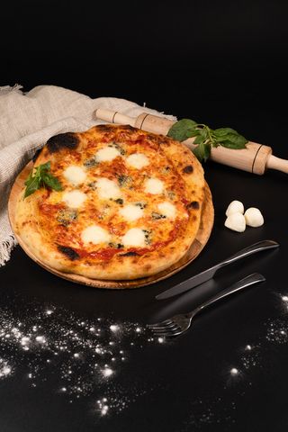 Піца Чотири сири (600г)