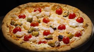 Pizza Mediteraneana medie