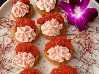 Tuna Cheddar Roll (tempura) 8 szt