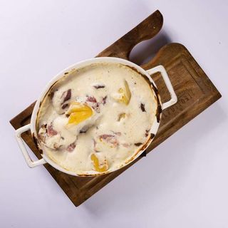 Buncek u umaku od hrena i vrhnja