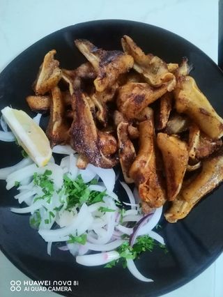 Свински уши