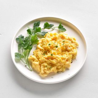 Jajecznica Ze Szczypiorkiem