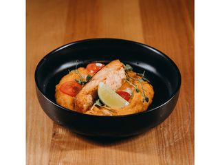 Стейк з лосося з пюре батату (150/100/50 g)