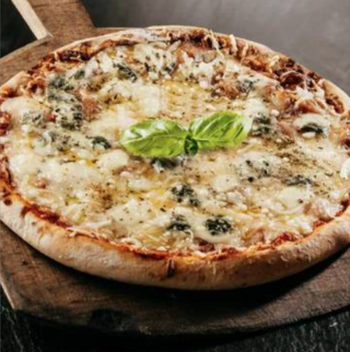 Pizza Cuatro Quesos